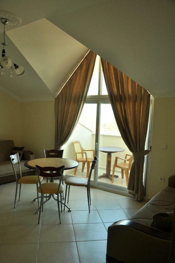 Gurol Apart Aparthotel Oludeniz Exterior photo
